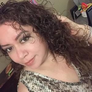 Meet your Posher, Angeles